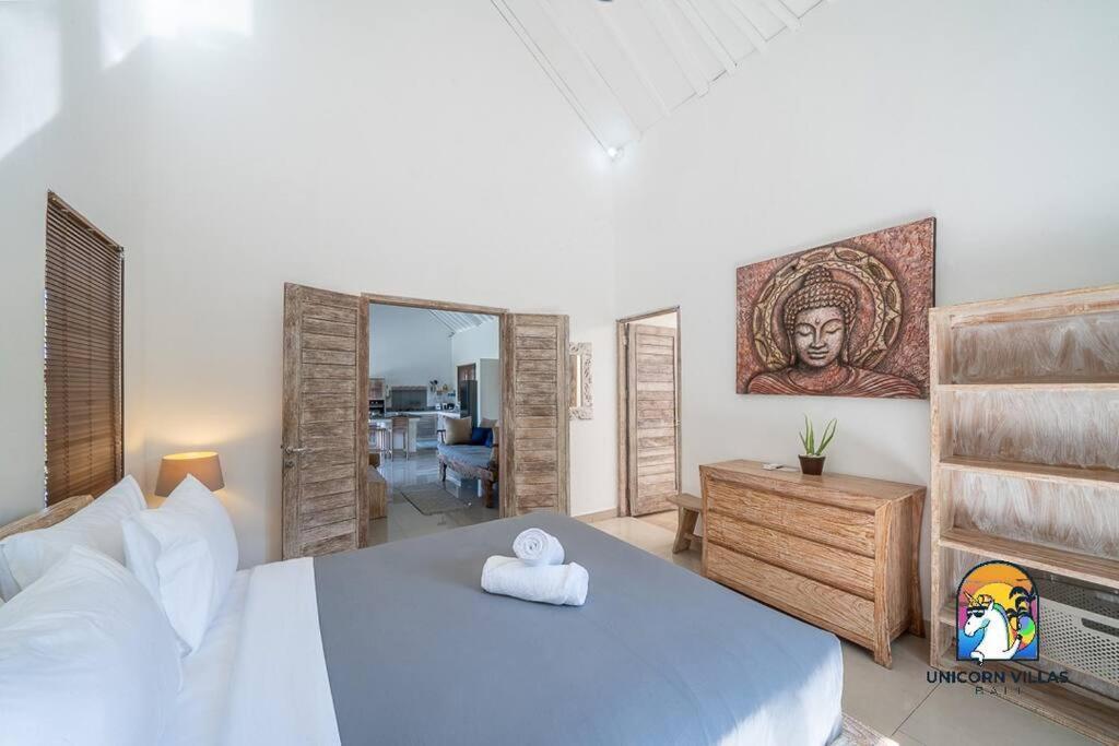 Villa Eva - By Unicorn Villas Bali Улувату Экстерьер фото