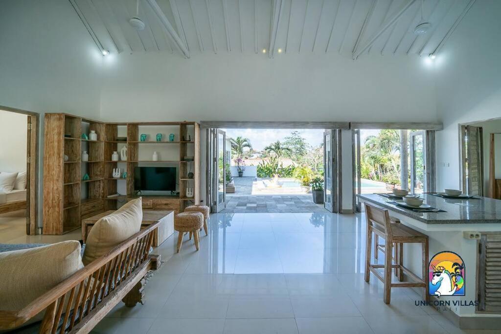 Villa Eva - By Unicorn Villas Bali Улувату Экстерьер фото