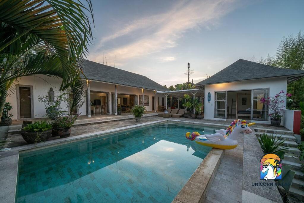 Villa Eva - By Unicorn Villas Bali Улувату Экстерьер фото